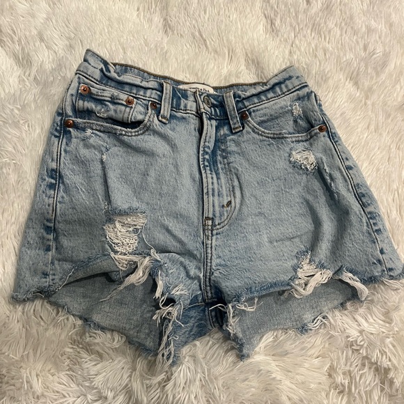 Abercrombie and Fitch Jean shorts size 24 - Picture 1 of 3